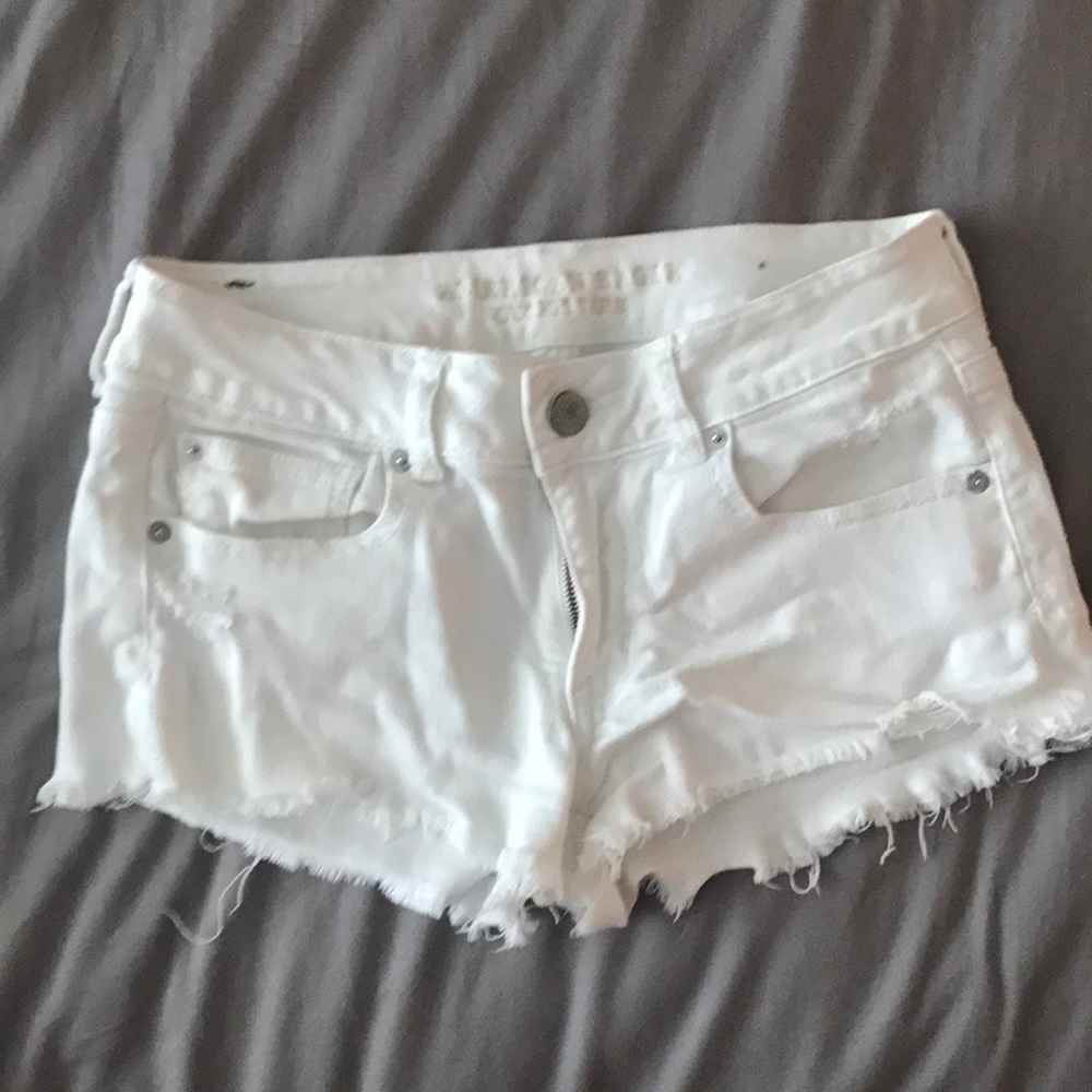 American eagle white shorts
